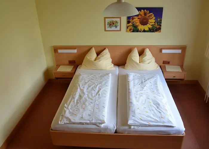 ベッド・アンド・ブレックファスト Gaestehaus Familie Grudl